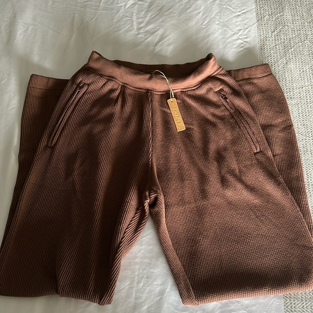 Brand new SKIMS joggers